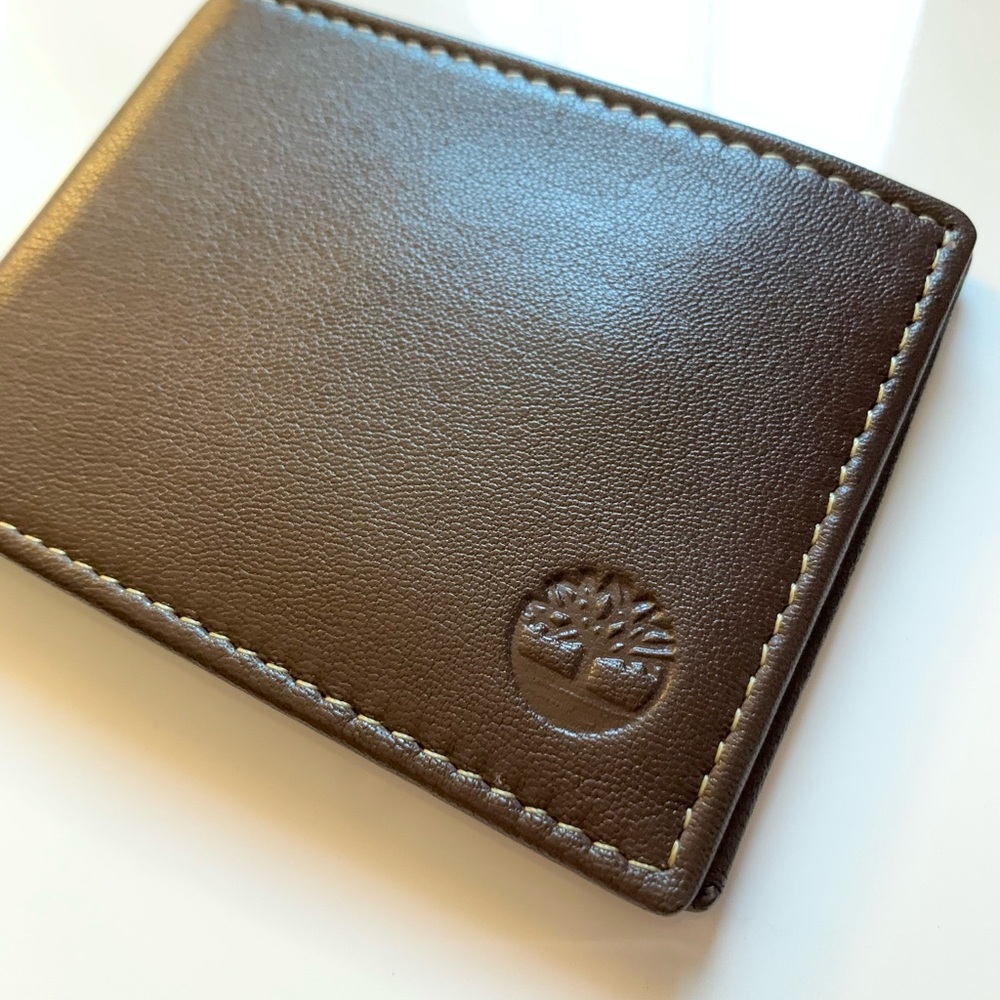 NWT Timberland Slim Bifold Wallet